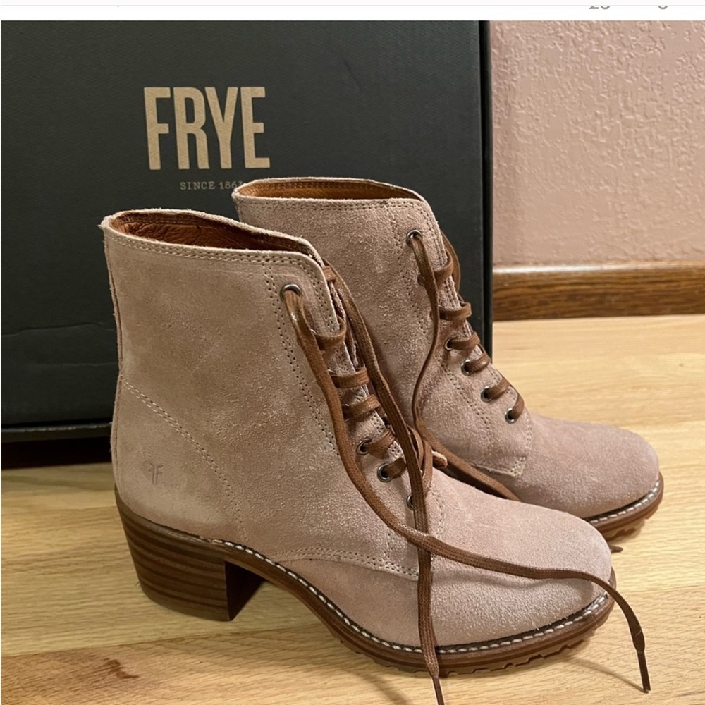 Frye Sabrina 6G LACEUP Blush Suede Bootie